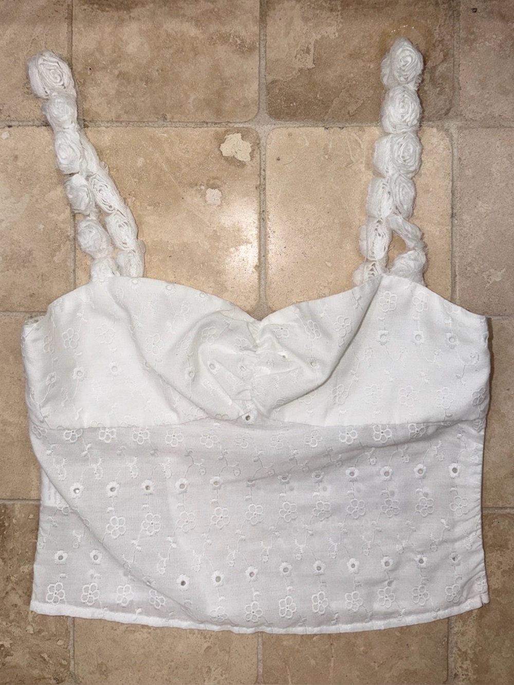 Princess Polly White Eyelet Rose Strap Sweetheart Neck Crop Top US 4-READ DESCR